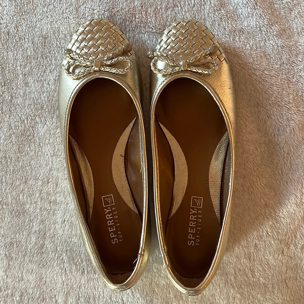 Sperry top slider gold leather size 6.5 slippers